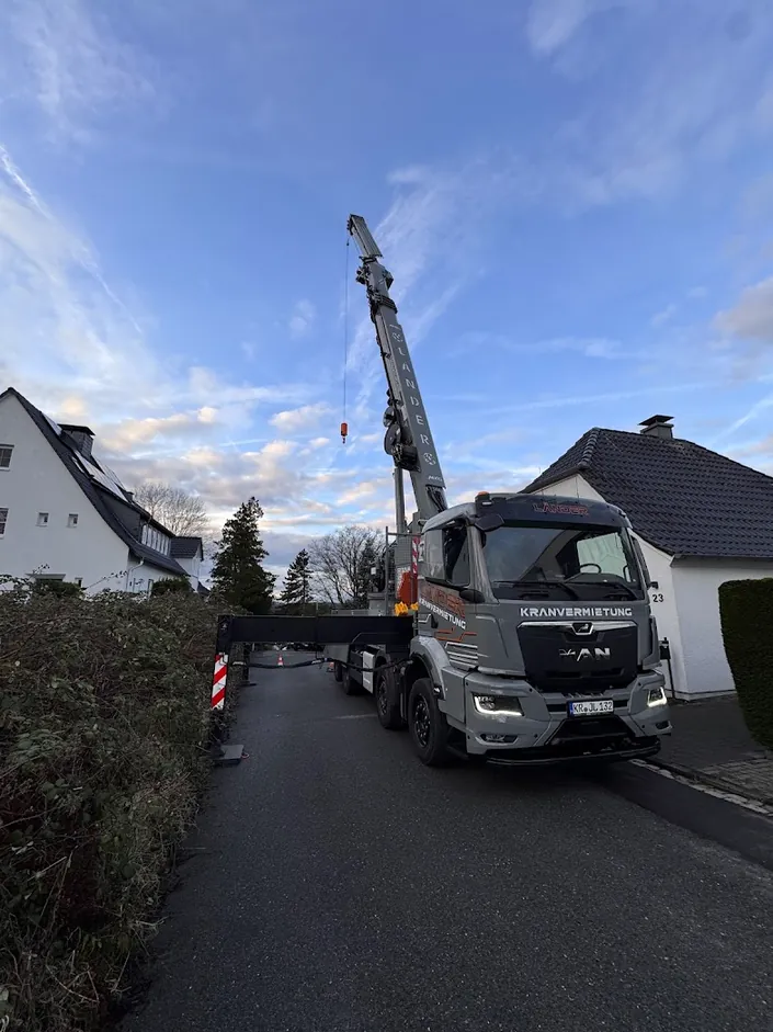Länder-Bedachungen GmbH & Co. KG / Länder Kranvermietung